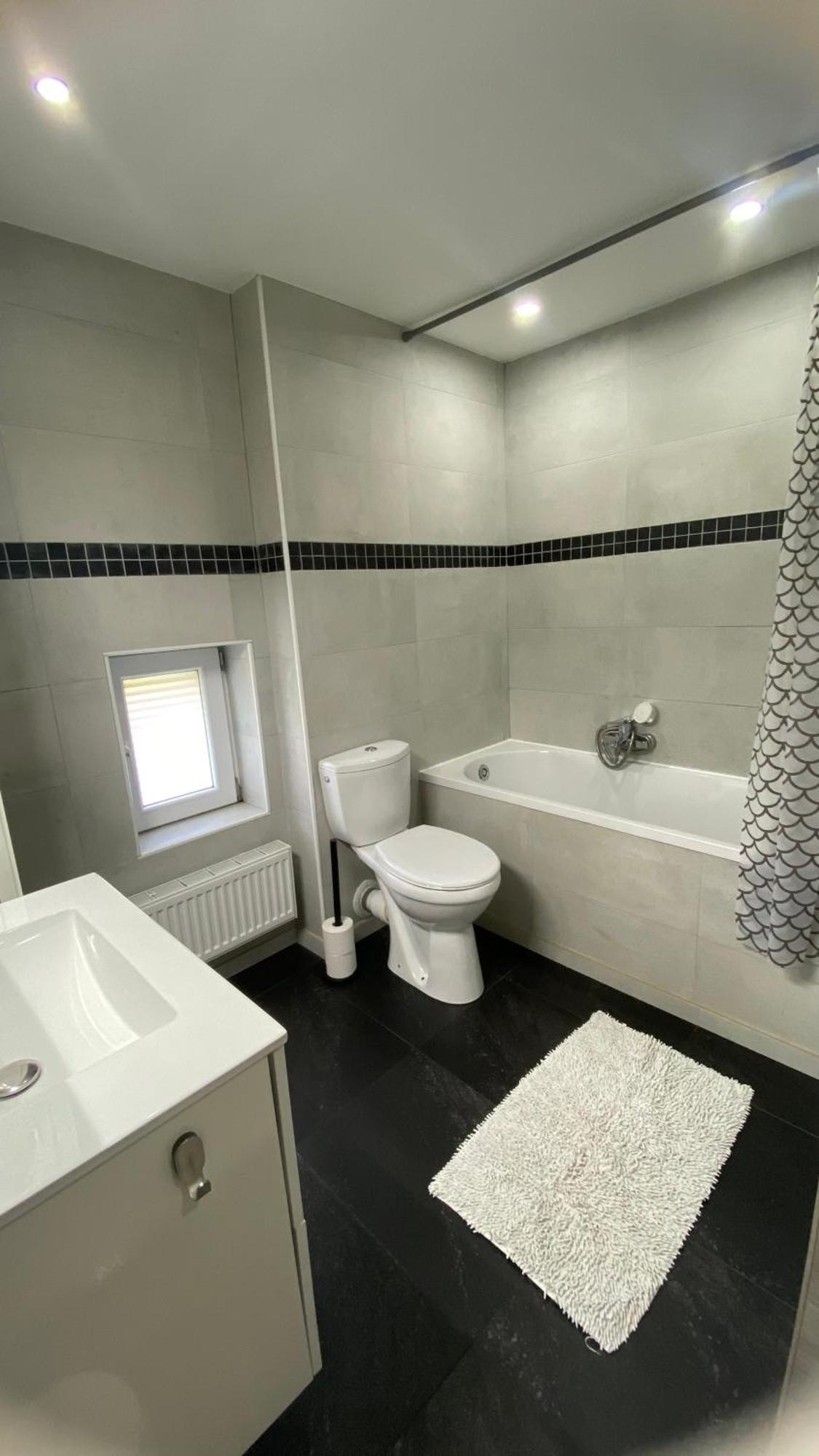 Next2Airport - Appartement House Of Lions Ransart Exterior foto